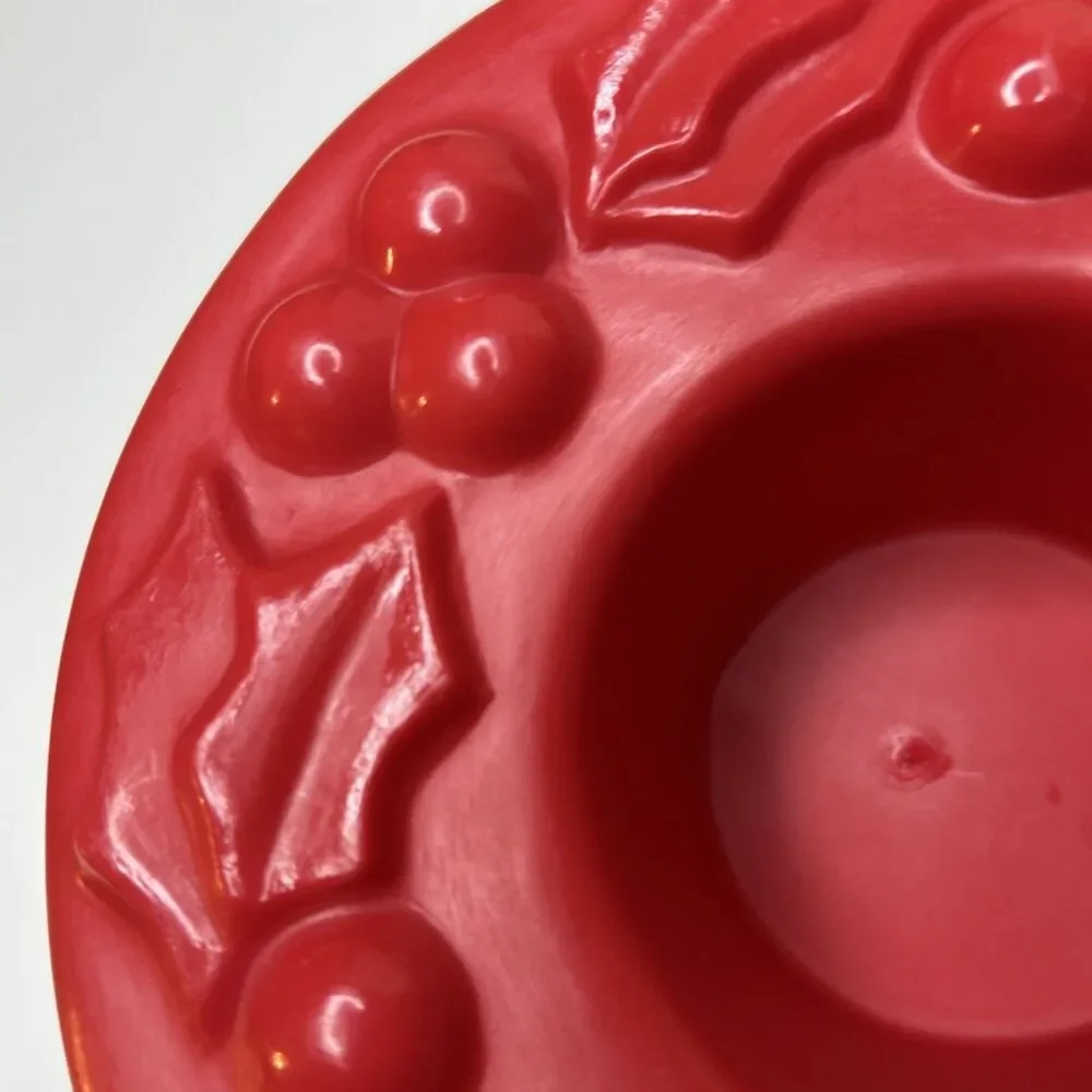 Vintage Gelatin Mold Red Christmas Wreath Shape FLAW heavy wear